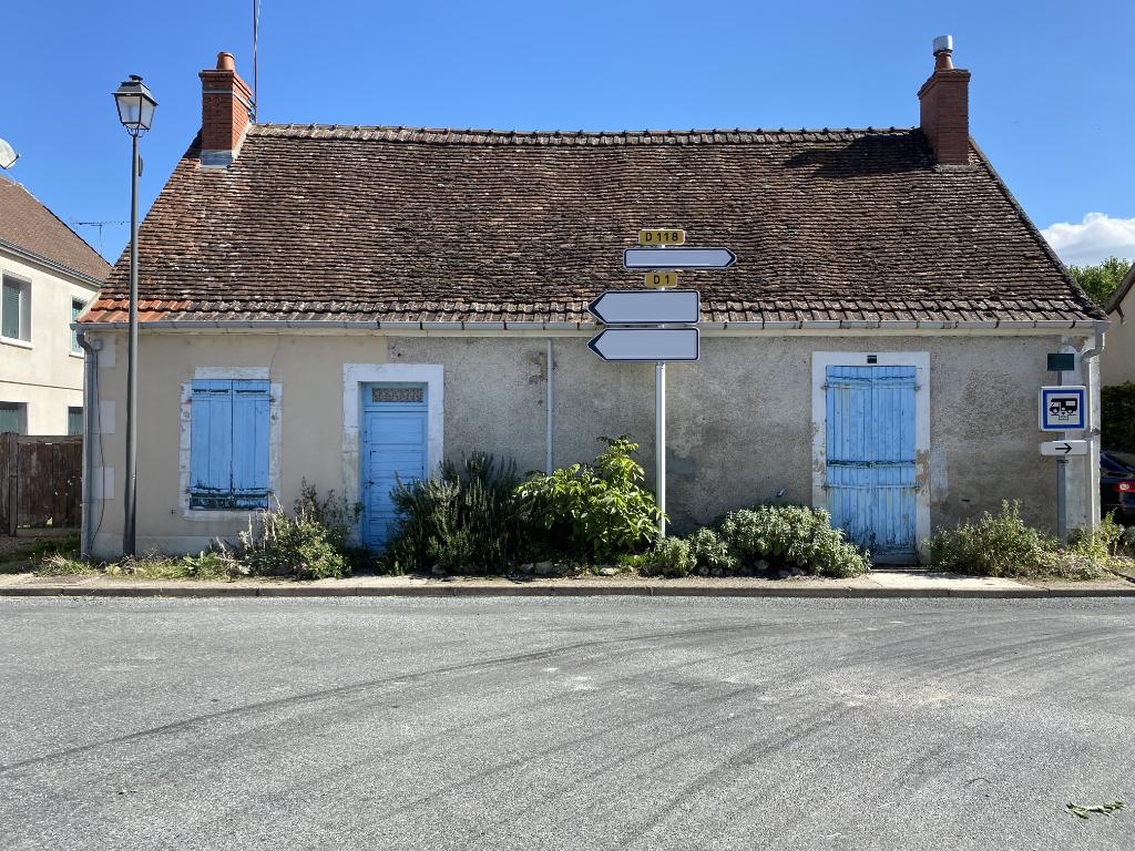 Maison à rénover - Ainay-Le-Vieil