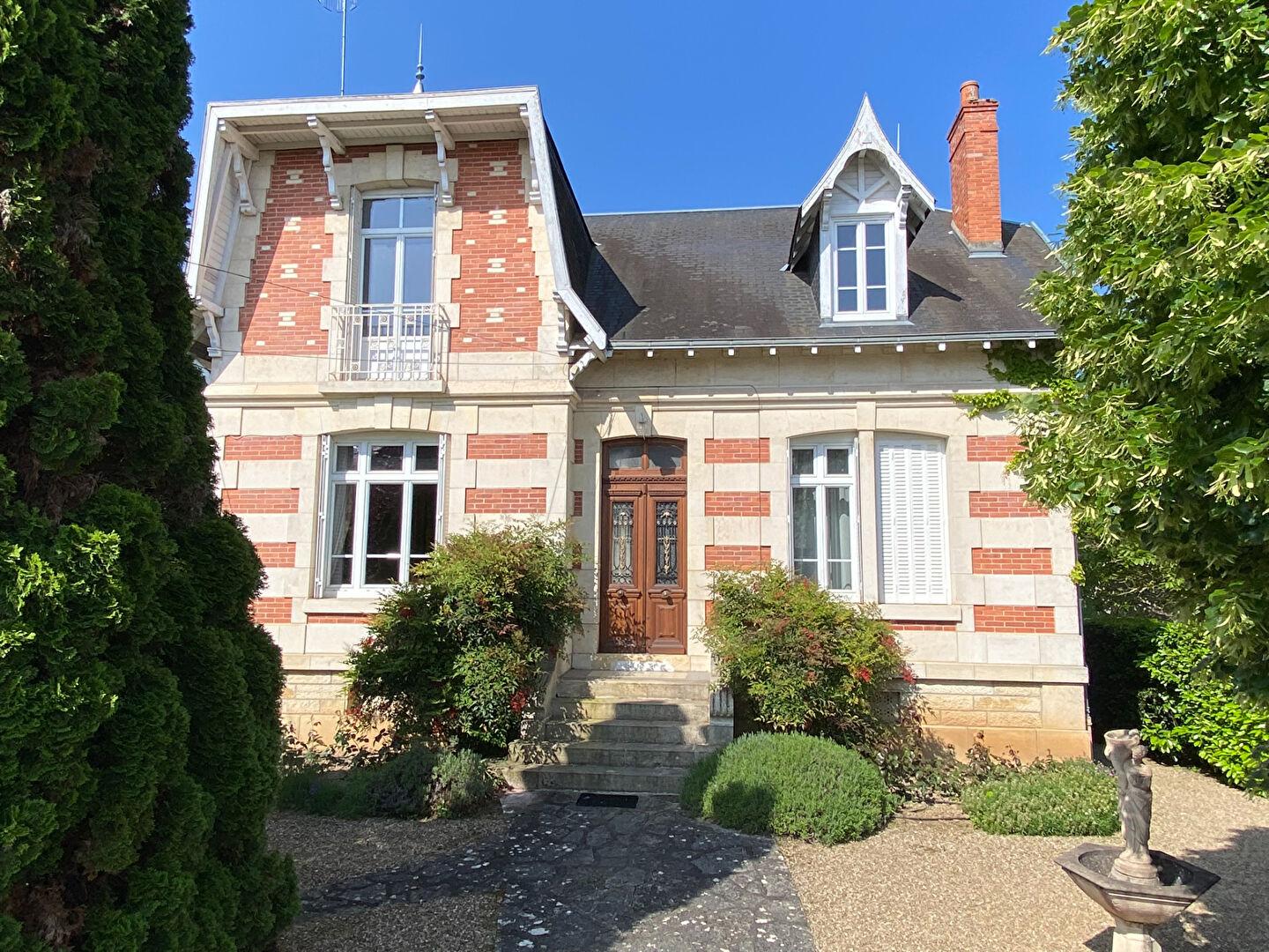 Maison Saint Amand Montrond 6 pièces 140 m2