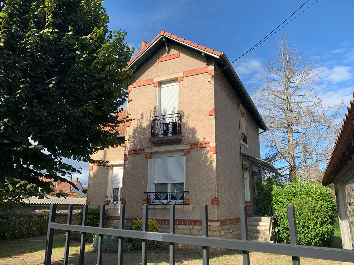 Saint Amand , maison indépendante