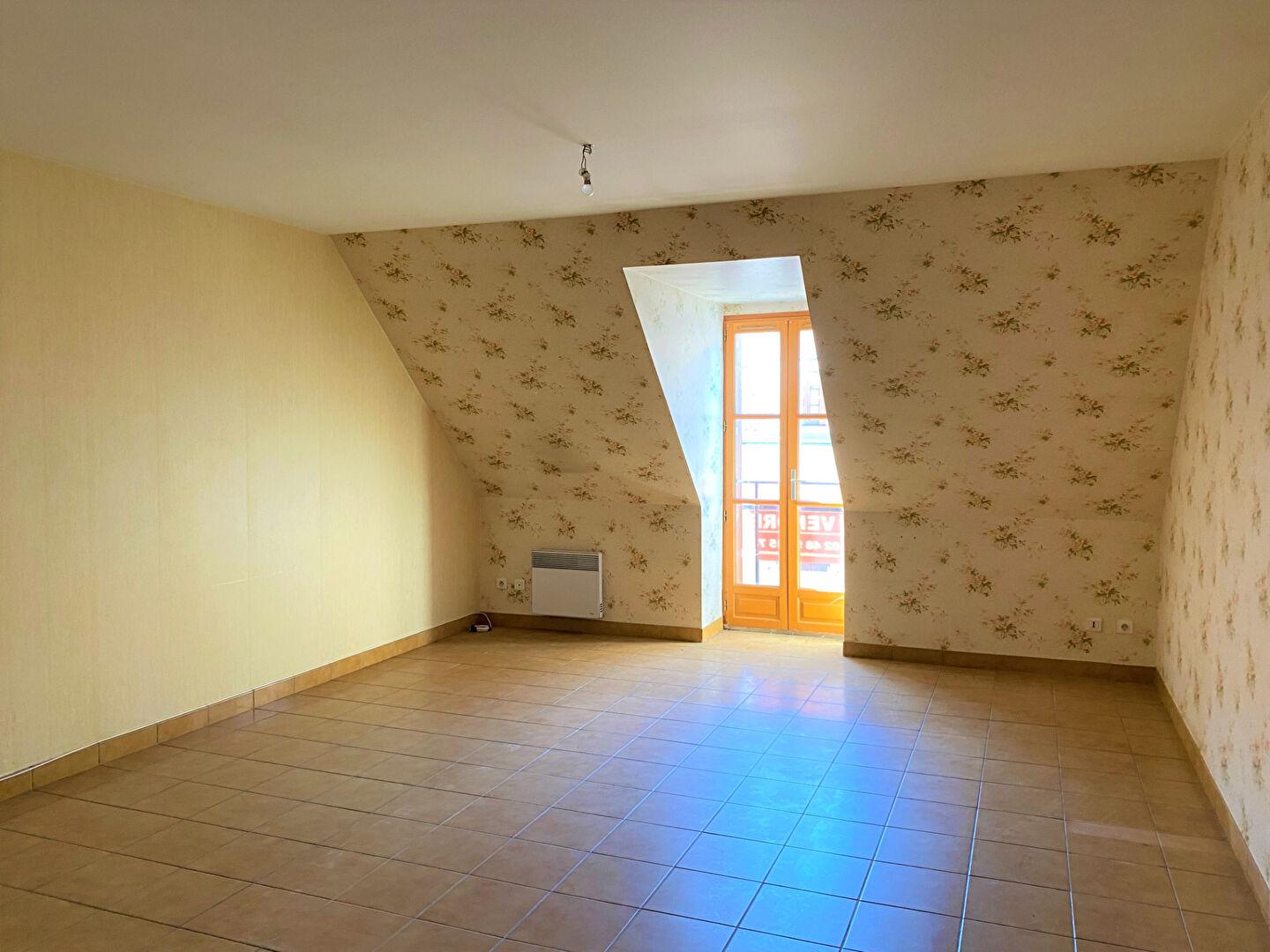 Appartement St Amand Montrond   2 piece(s)   59.2 m2